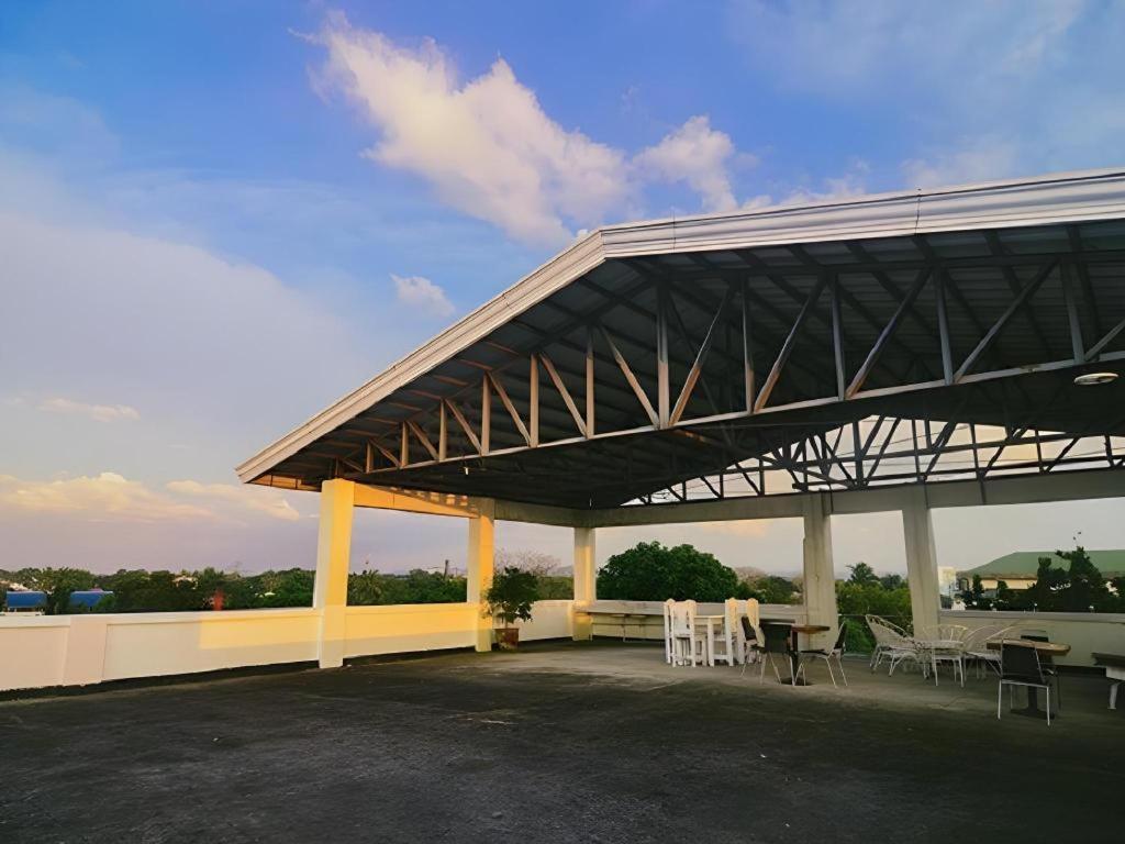 El Haciendero Private Hotel Iloilo City Dış mekan fotoğraf