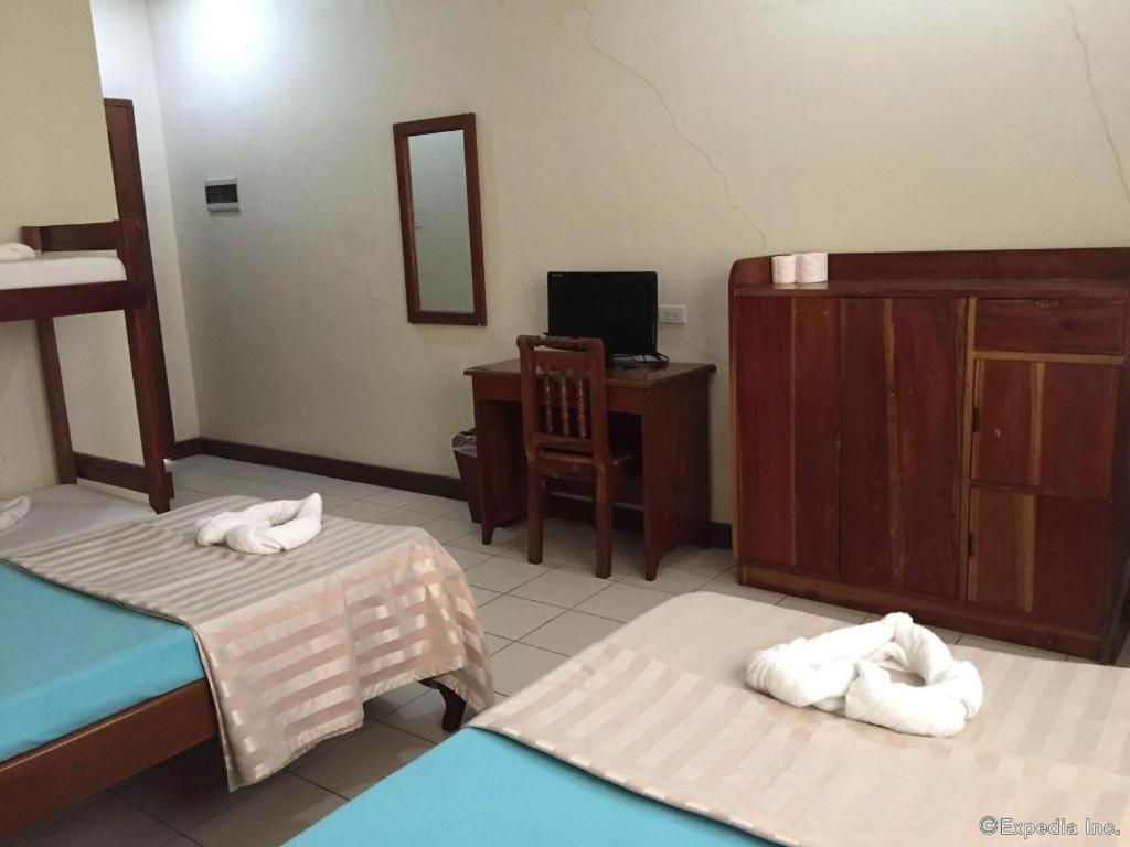 El Haciendero Private Hotel Iloilo City Dış mekan fotoğraf