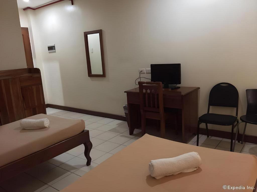 El Haciendero Private Hotel Iloilo City Dış mekan fotoğraf