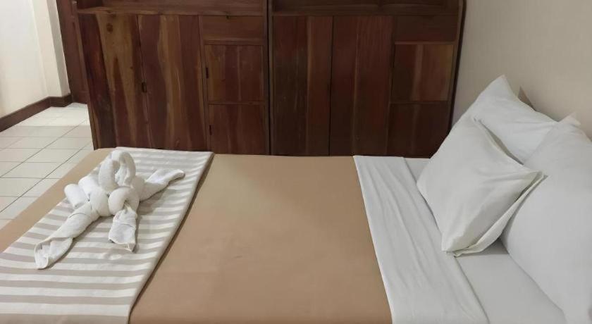 El Haciendero Private Hotel Iloilo City Dış mekan fotoğraf