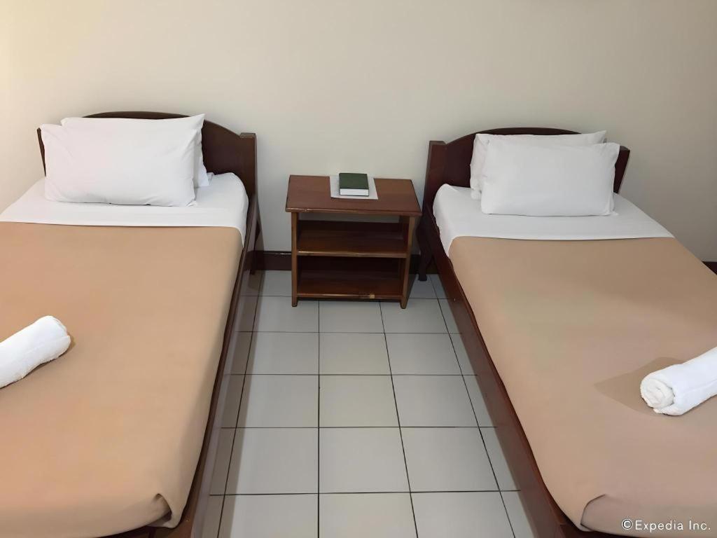 El Haciendero Private Hotel Iloilo City Dış mekan fotoğraf