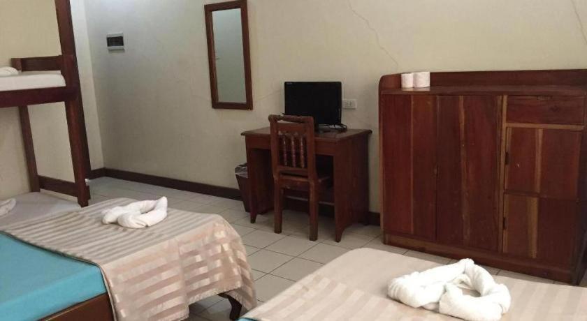 El Haciendero Private Hotel Iloilo City Dış mekan fotoğraf
