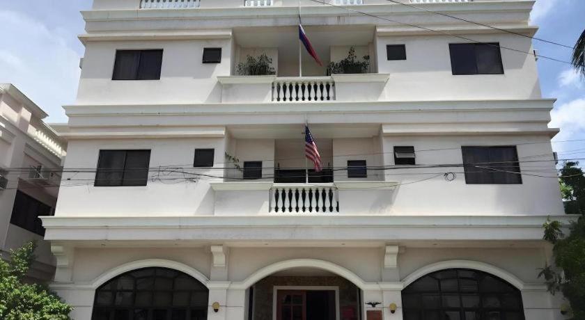 El Haciendero Private Hotel Iloilo City Dış mekan fotoğraf