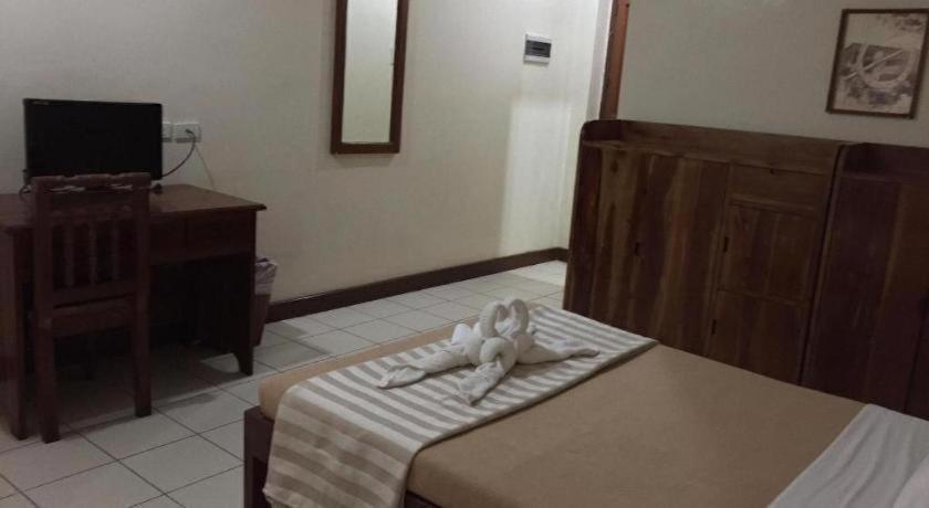 El Haciendero Private Hotel Iloilo City Dış mekan fotoğraf