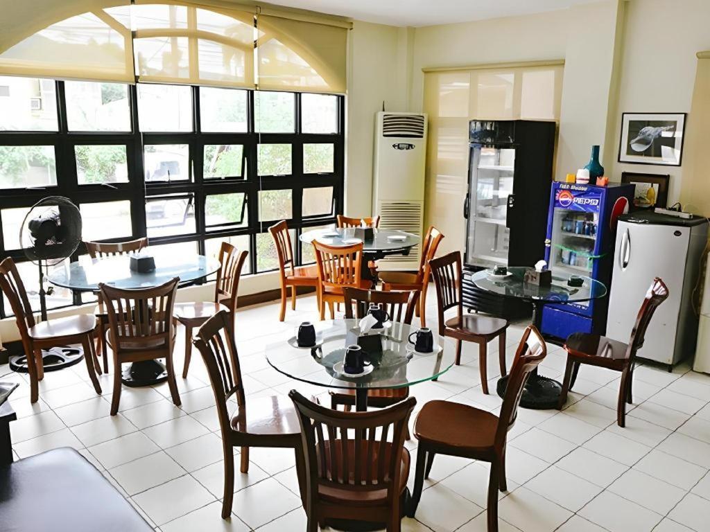 El Haciendero Private Hotel Iloilo City Dış mekan fotoğraf
